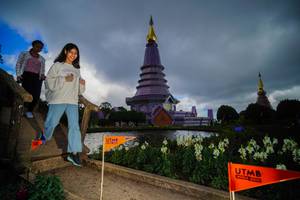 BIB: 
                            <button type="button" onclick="openModal(19229332)" class="btn btn-primary btn-sm float-right btn-popup" data-toggle="modal" data-target=".modal-high-quality">
                        <i class="fas fa-shopping-cart"></i> Add to Cart
                    </button>
                                            <button type="button" onclick="isThisMe(19229332, true)" class="btn btn-success btn-sm float-right btn-popup btn-isme hidden" data-toggle="tooltip" data-placement="bottom" title="นี่คือรูปของคุณใช่ไหม คลิกที่นี่เพื่อเอาเข้าอัลบั้ม">
                        <i class="fas fa-plus"></i> Add to album
                    </button>
                    <button type="button" onclick="isThisMe(19229332, false)" class="btn btn-warning btn-sm float-right btn-popup btn-isnotme hidden">
                        <i class="fas fa-ban"></i> Remove from album
                    </button>